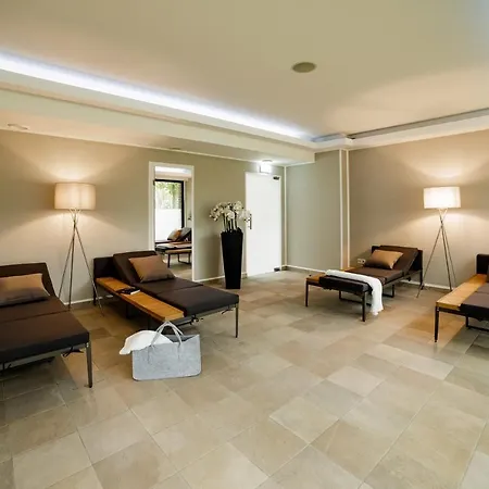 Seehotel Am Tankumsee 4*