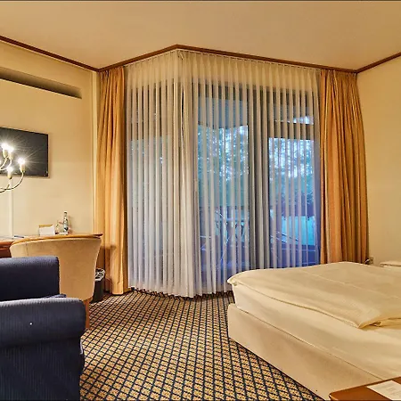 מלון Seehotel Am Tankumsee