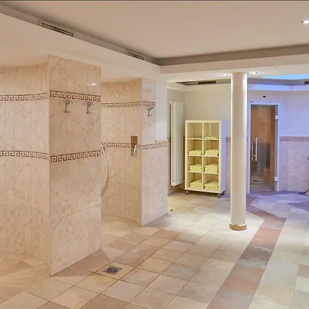 מלון Seehotel Am Tankumsee 4*