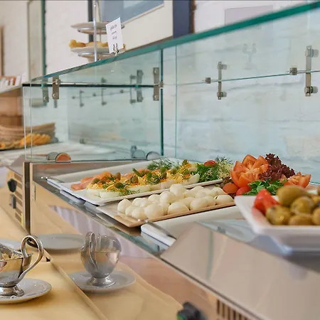 Seehotel Am Tankumsee 4*