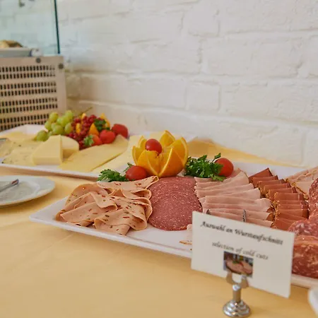 Hotel Seehotel Am Tankumsee 4*