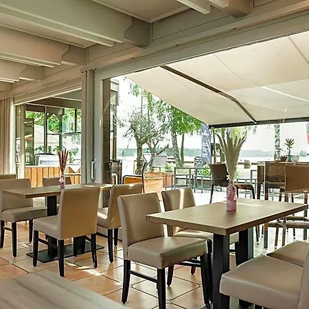 Hotel Seehotel Am Tankumsee 4*